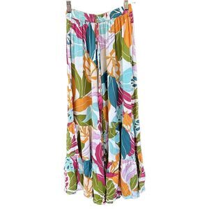 True Destinations Crop Wide Ruffle Leg Pants Size Medium Tropical Print Pull On